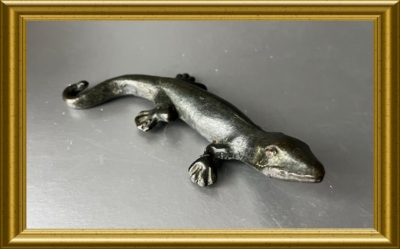 Vintage brass salamander / lizard figurine