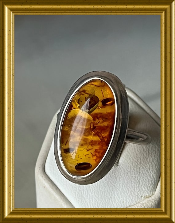 Vintage silver ring with amber
