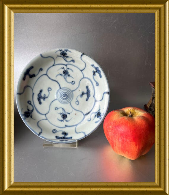 Antique small chinese porcelain plate/ dish