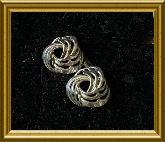 Vintage silver clip on earrings