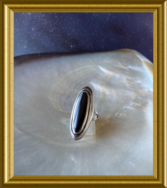 Vintage silver ring with oval black onyx stone