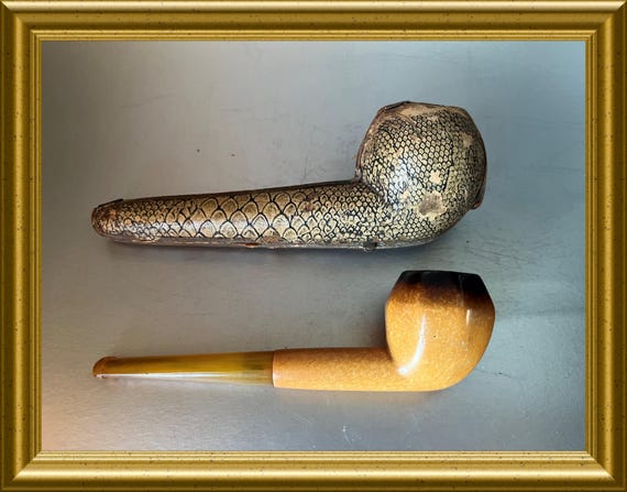 Vintage meerschaum smoking pipe in case