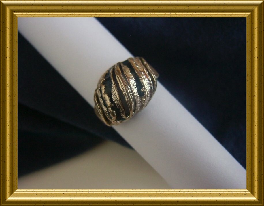 Vintage silver ring