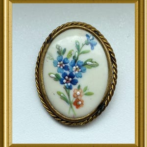 Vintage French hand painted porcelain brooch: Limoge, flowers