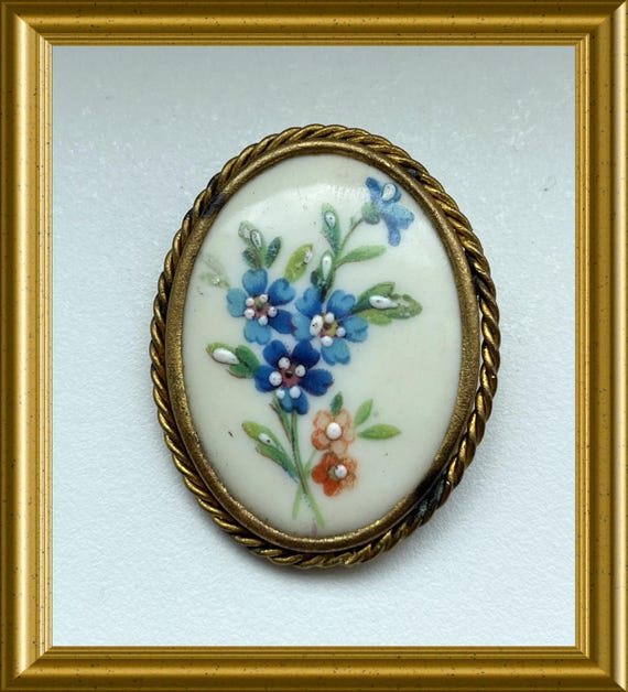 Vintage French hand painted porcelain brooch: Limoge, flowers