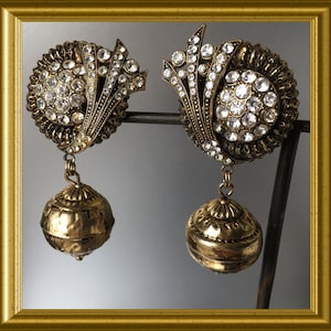 Vintage  large design clip on earrings