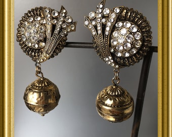 Vintage  large design clip on earrings