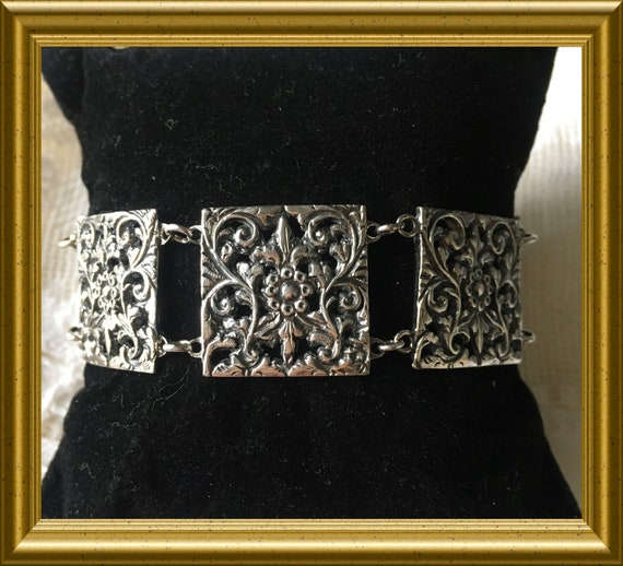 Vintage silver bracelet: flower