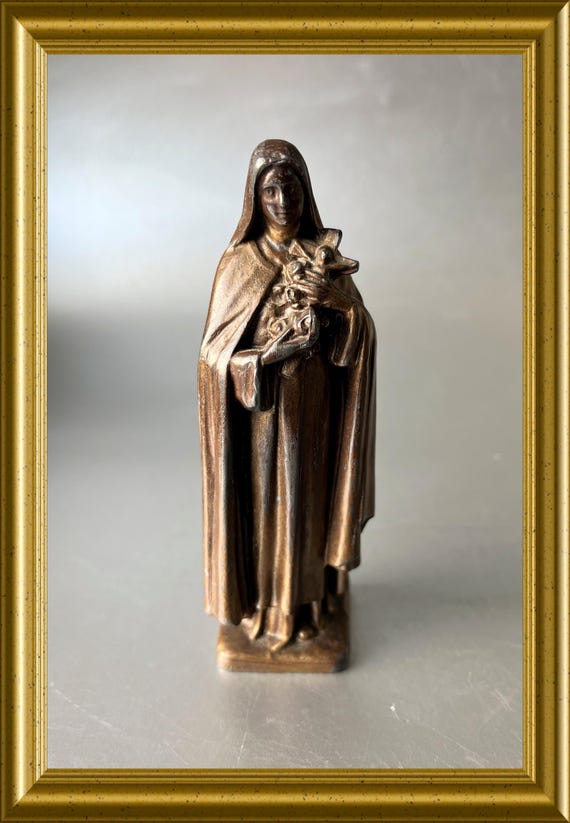 Vintage metal figurine:  saint Therese