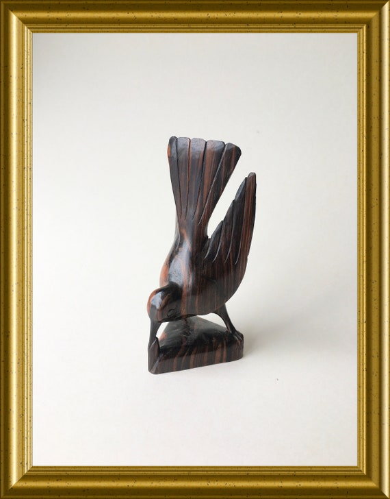 Vintage woodcarving, small wooden figurine: bird