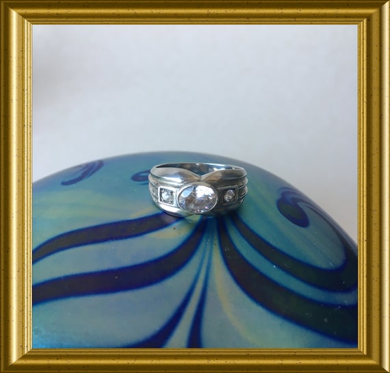 Beautiful silver ring