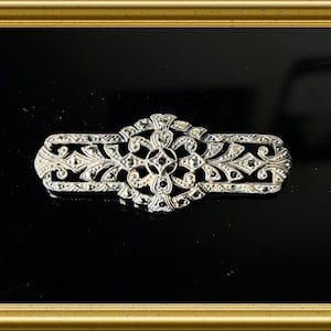 Beautiful vintage silver brooch with marcasite