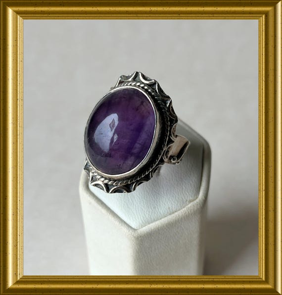 Beautiful big silver ring with purple stone, amethyst