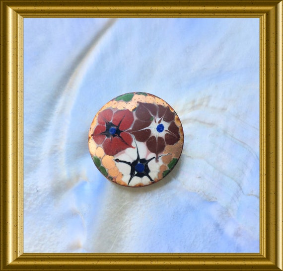 Vintage small, enameled brooch pin: flowers