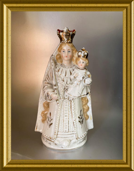 Antique porcelain figurine: Holy Mary with child Jesus