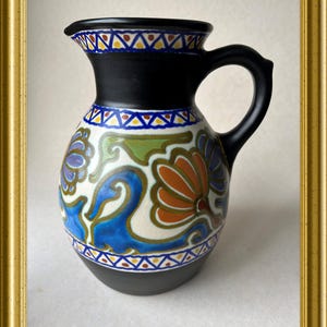 Beautiful hand painted art pottery vase / jug, PZH Gouda, 1929
