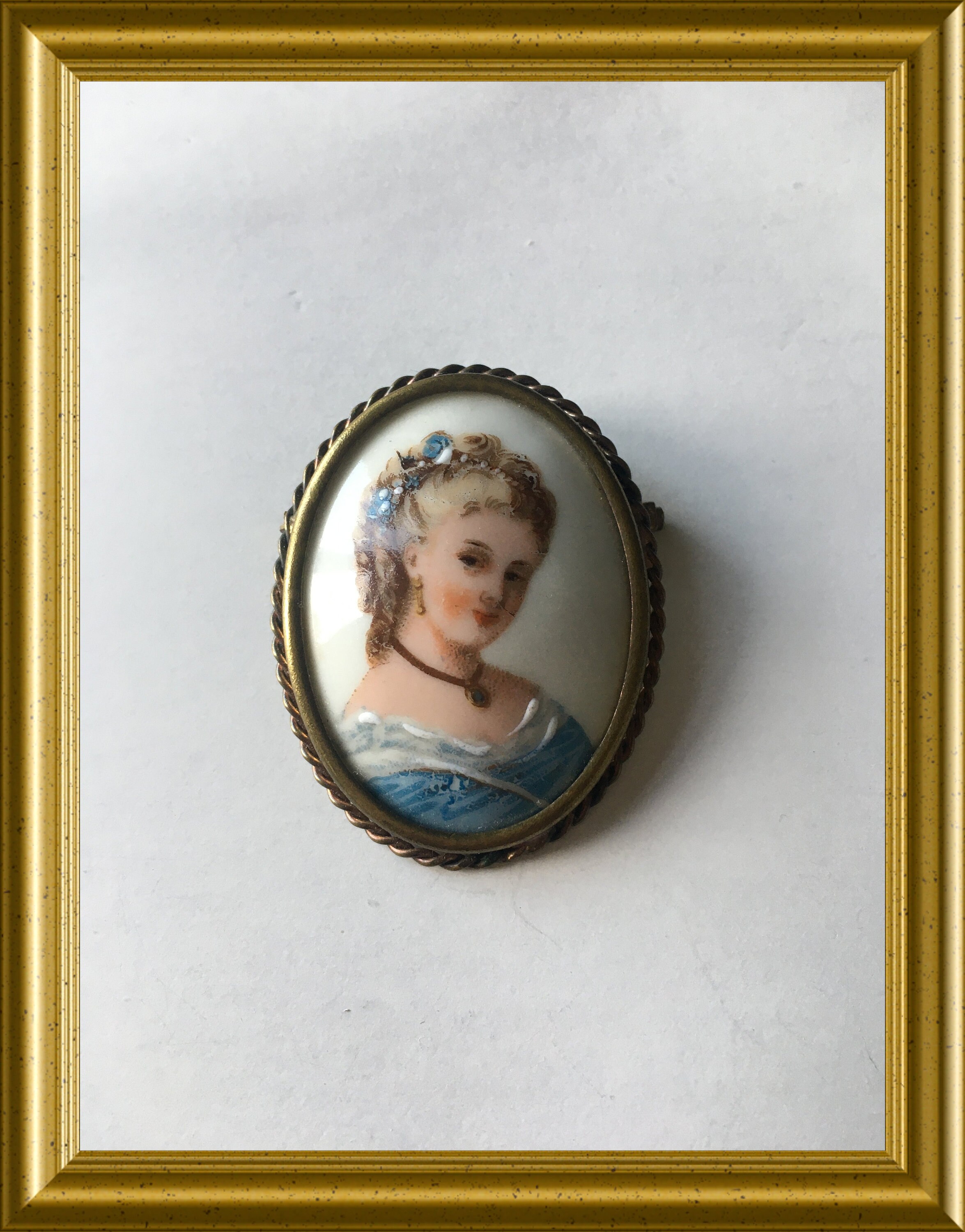 Vintage French Limoge porcelain portrait brooch