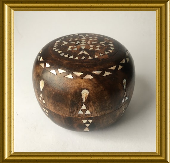 Vintage round wooden box, mother of pearl inlay