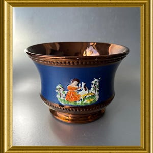 Antike englische Goldstone-Schrankschale, Schale