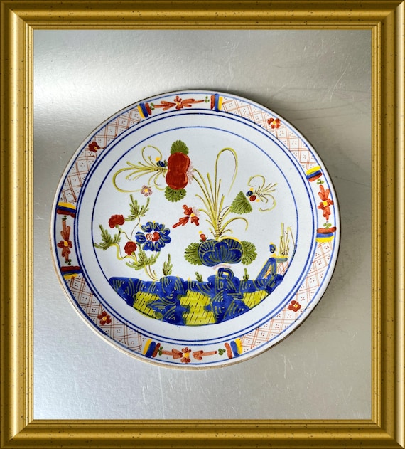 Lovely hand painted small plate: Bottega Gatti Faenza