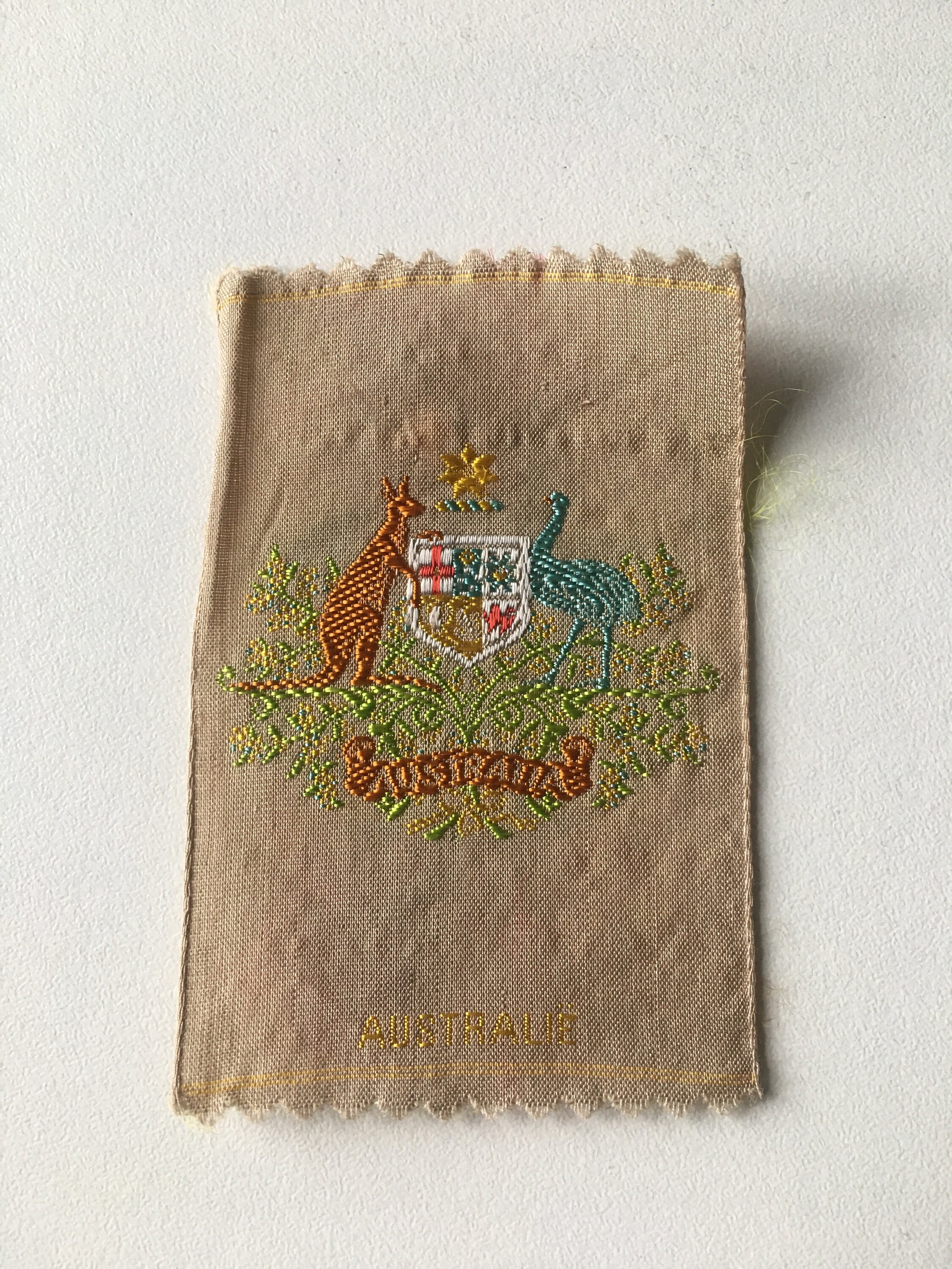Vintage Dutch woven silk tobacco patch: arms Italy, Turmac