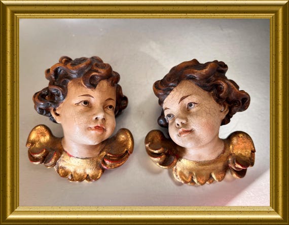 Pair of vintage wooden figurines: angels