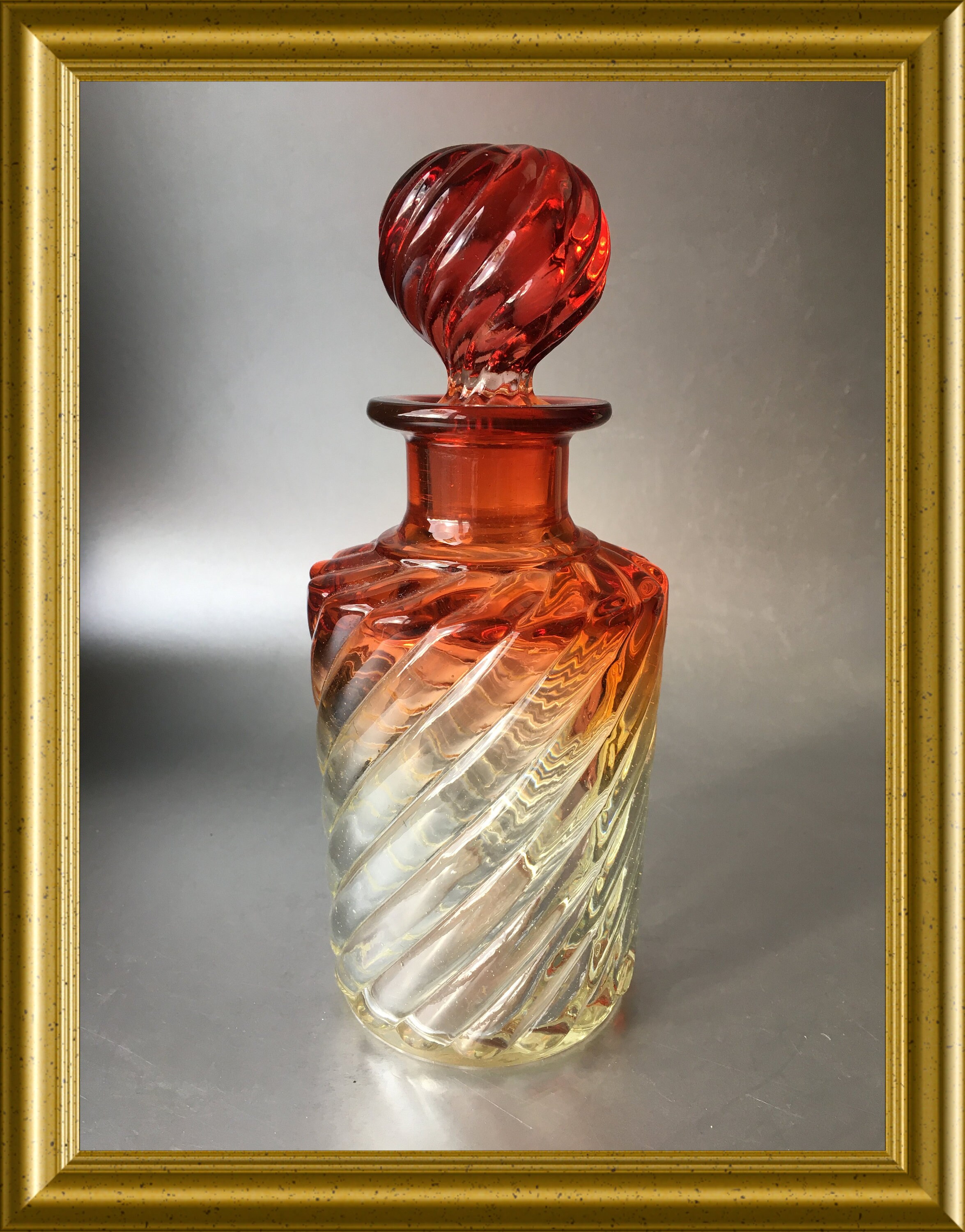 Baccarat perfume bottle hotsell