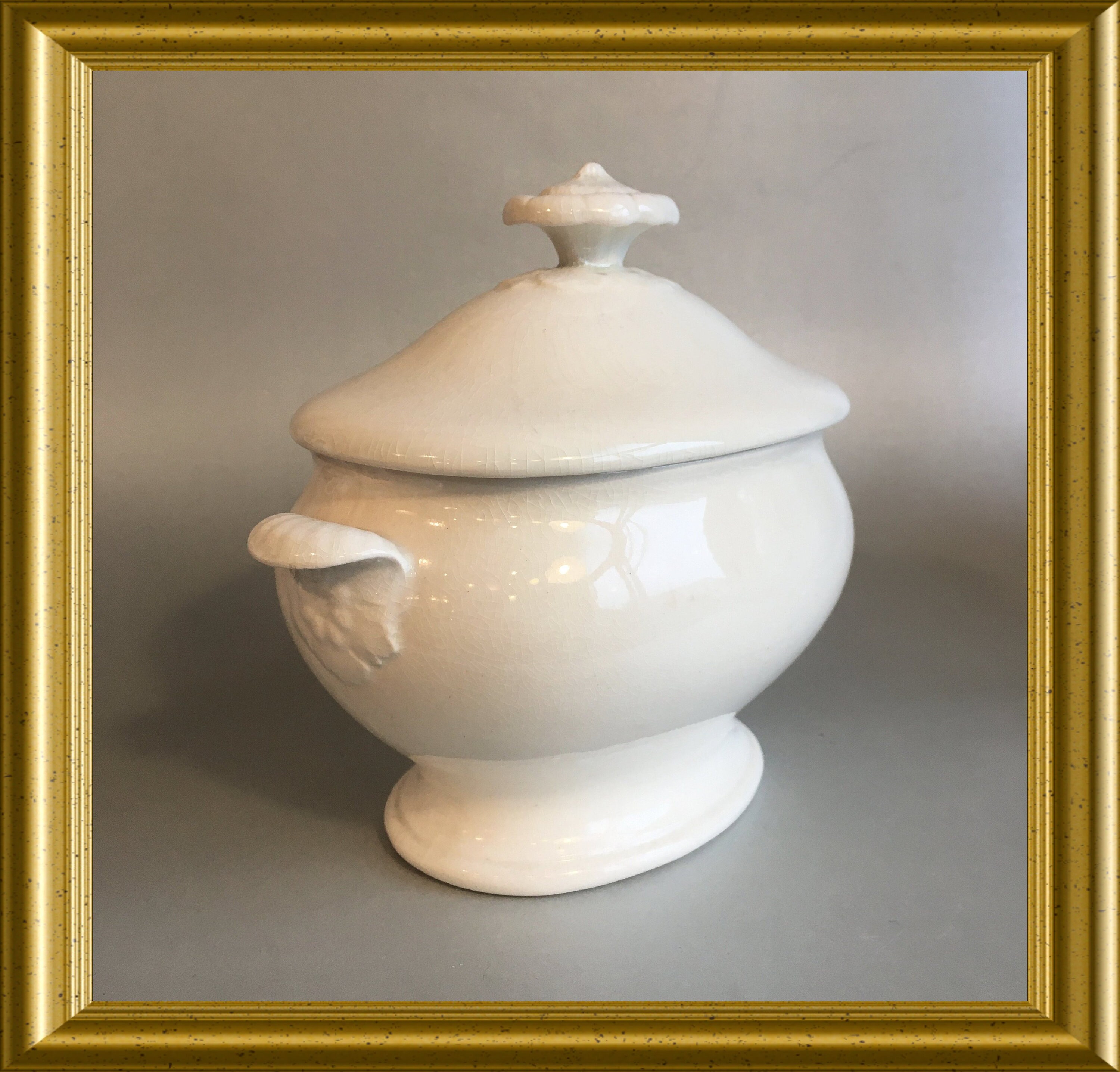 Antique small Wedgwood sauce tureen