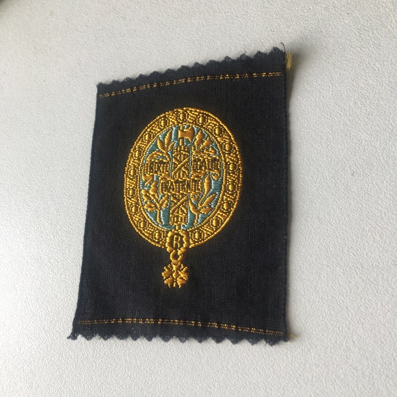 Vintage woven silk tobacco patch: France, liberté, egalité, fraternité