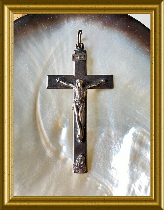 Large silver pendant: cross