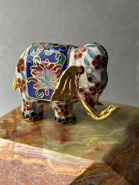Beautiful small cloisonné statue: miniature elephant