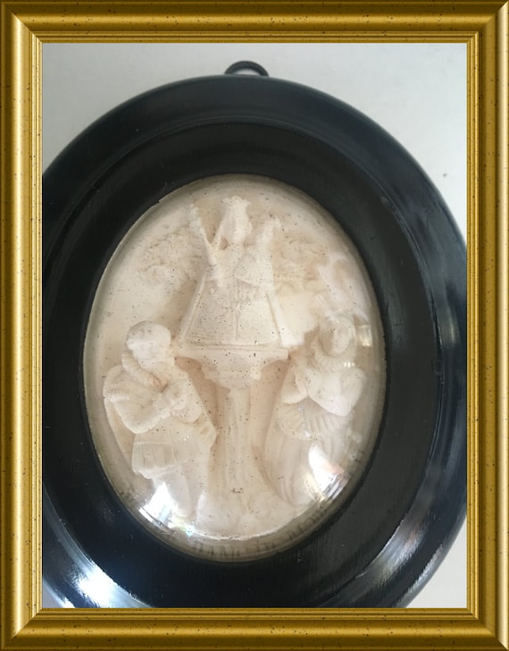 Antique black oval wooden frame: meerschaum, our lady of Scherpenheuvel