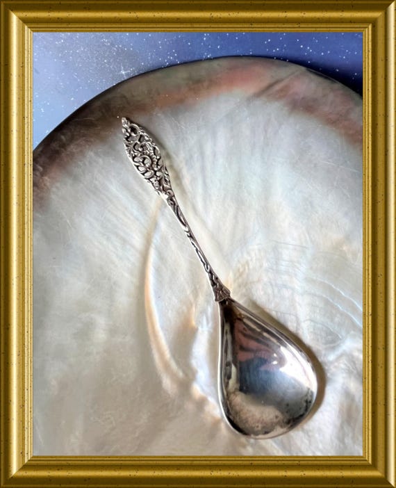 Vintage Dutch silver sugar spoon