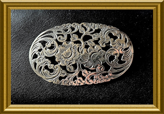 Beautiful large silver brooch: floral, flowers