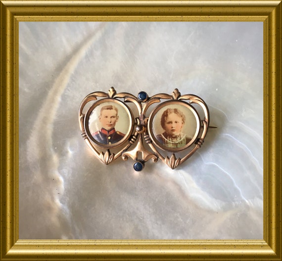 Antique brooch pin with 2 pictures, mourning jewelry, remembrance