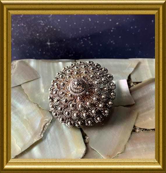 Vintage silver brooch, Zeeuwse knoop