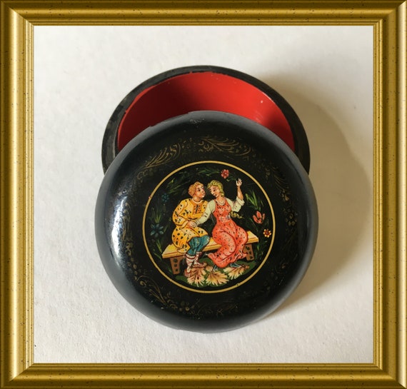Small Russian hand painted lacquer box