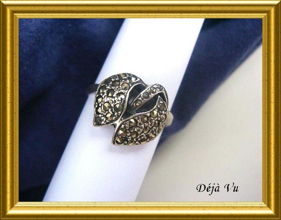 Beautiful silver ring with marcasite