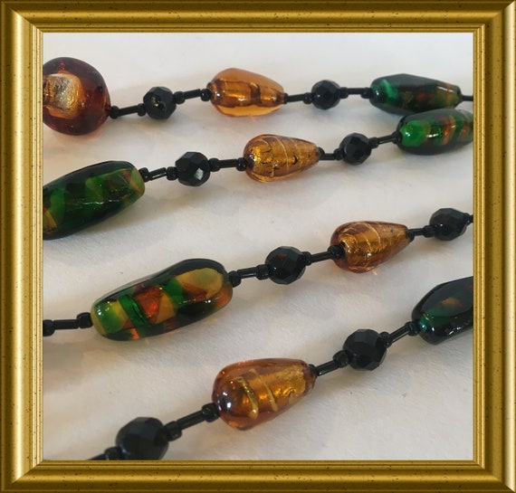 Vintage glass beads necklace