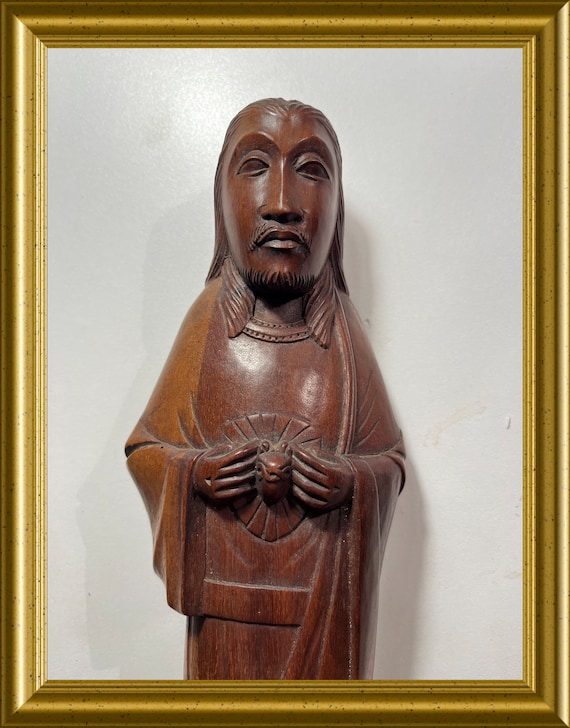 Art deco wood carved sculpture: Jesus, sacred heart