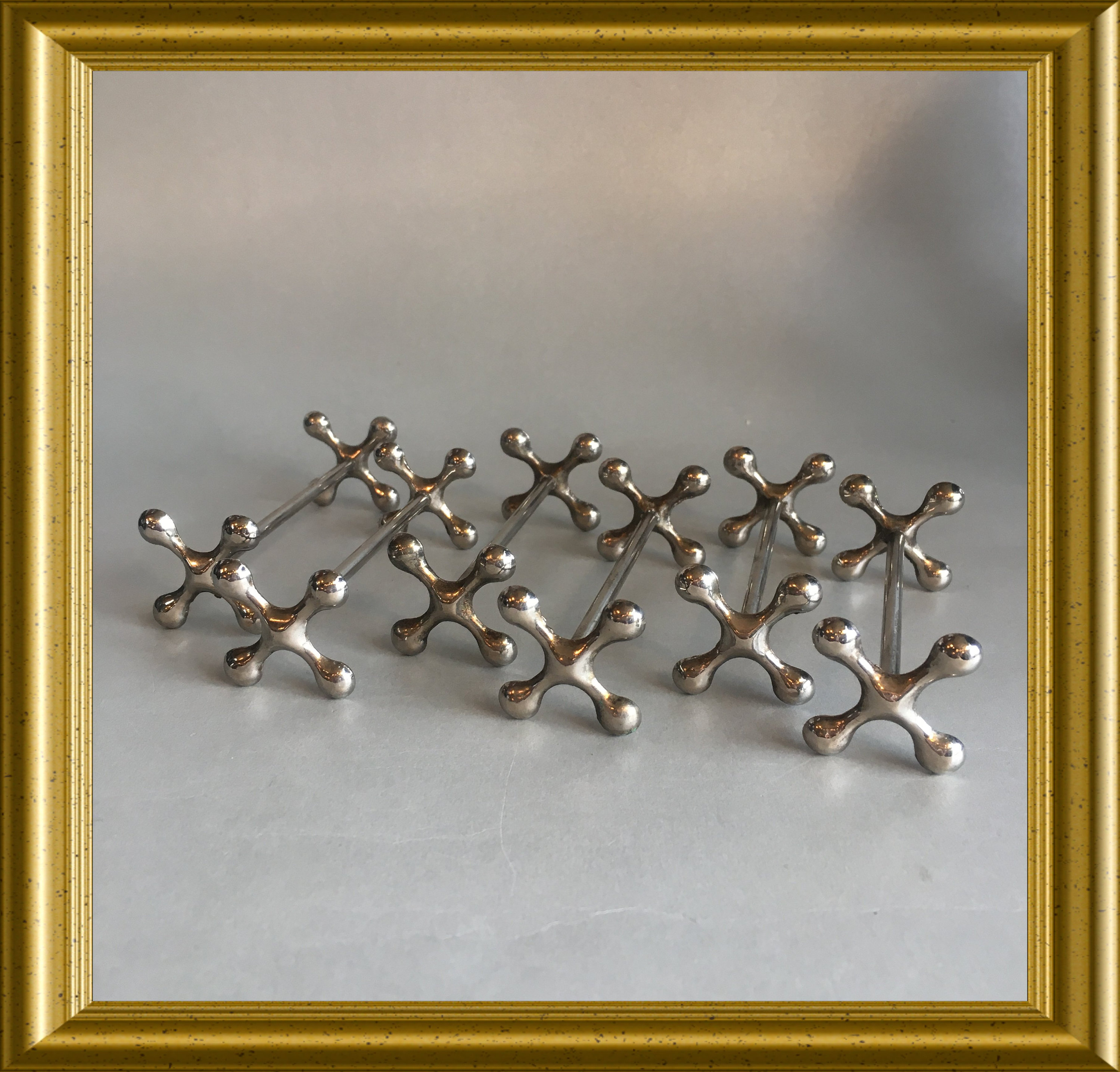 Six vintage silver plated knife rests / cutlery rests
