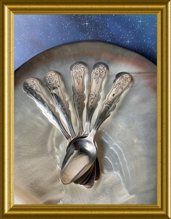 Antique silver tea spoons from 1870, 5 pieces