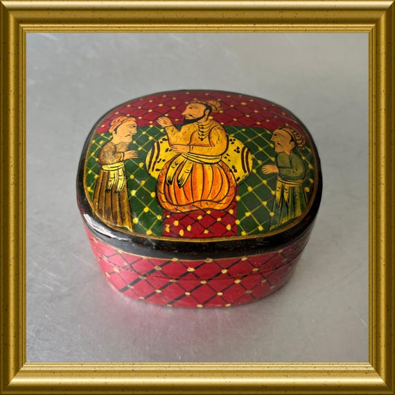 Vintage shaped hand painted paper mache lacquer box: India