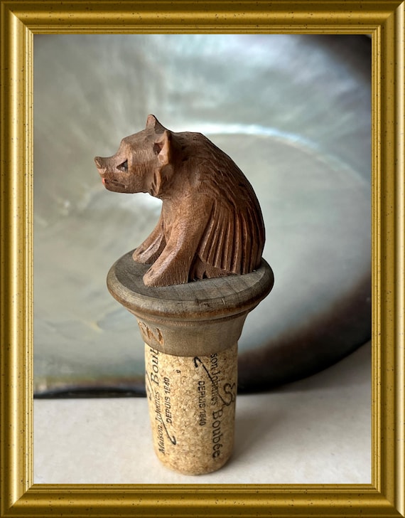Wooden bottle stopper, Bern, bear