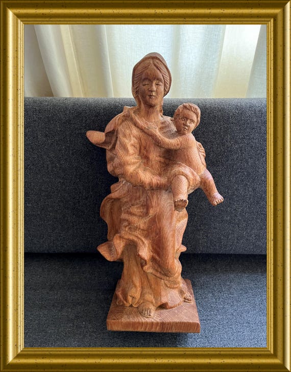 Pickup only in Gouda!!! Art deco plaster figurine: madonna with child