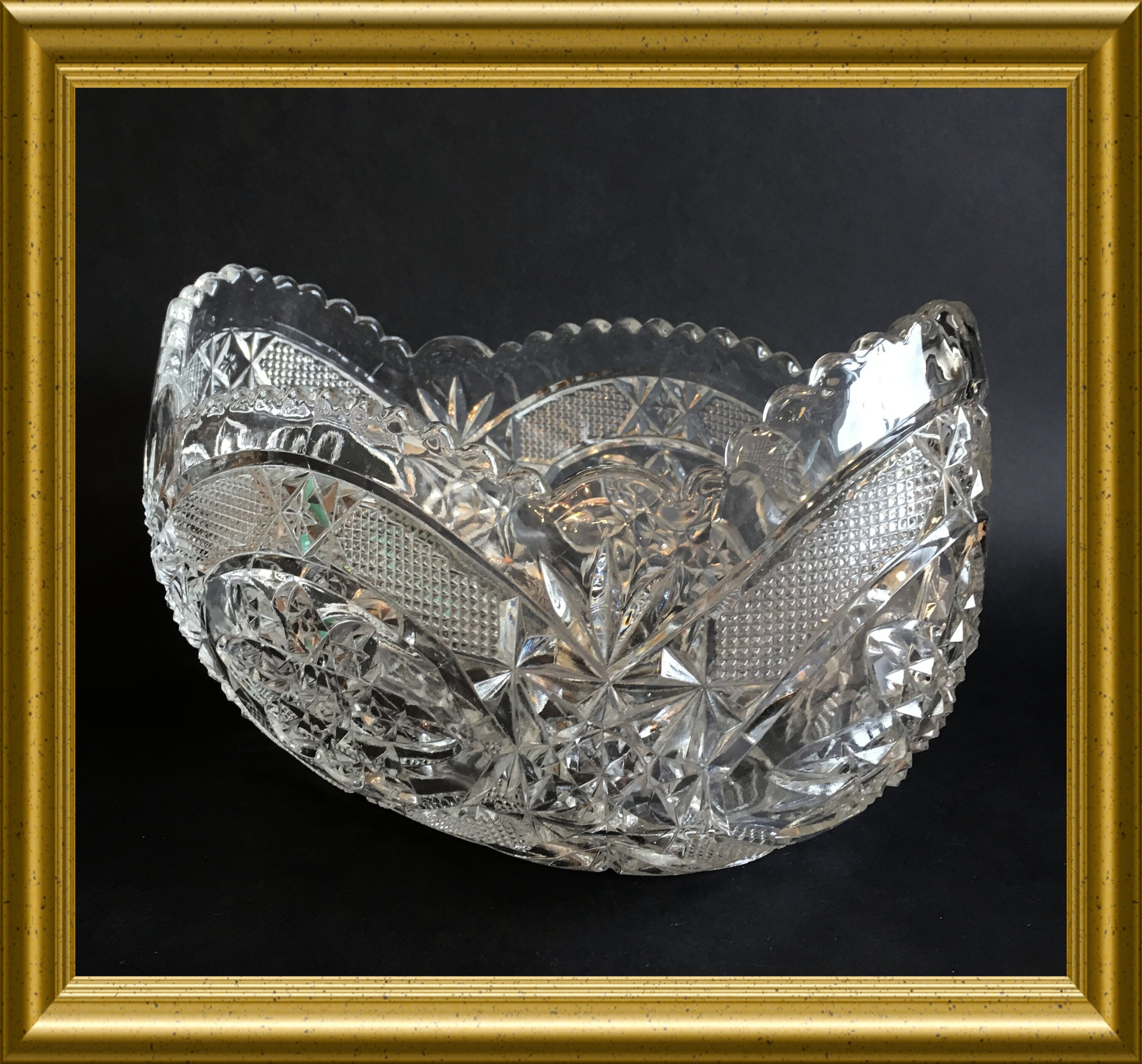 Vintage ovale bowl pressed glass