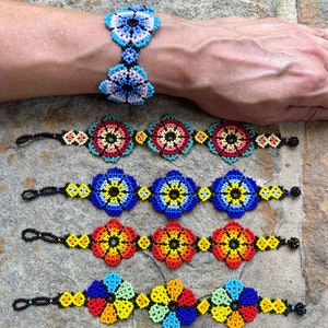 Daisy Chain Beaded Bracelets, Adjustable Beaded Flower Bracelets, Handmade Mexican Bracelets, Valentine's Day gifts, Gift for friend