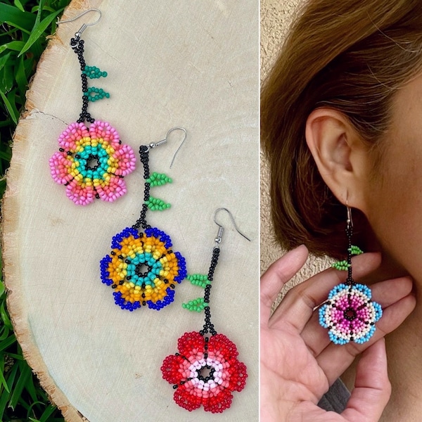 Mexican Flower Beaded Dangle Earrings, Flower Huichol Beaded Chaquira earrings, Flower earrings, Native american earring, Long Earrings,