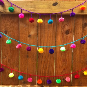 Mexican Pompoms/ Multi colored pompom garlands/ Mexican fiesta decor/Wall decorations / Holiday Party Pom Pom Garland / Birthday Banner