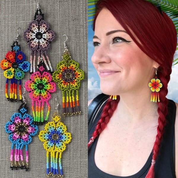 Mexican Beaded Flower Dangle Earrings, Bead earrings, Mexico earrings, Huichol Earrings